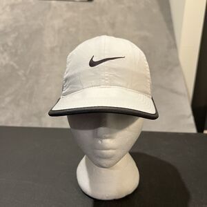Nike Featherlight Hat Adult One Size Adjustable White Black Swoosh Running